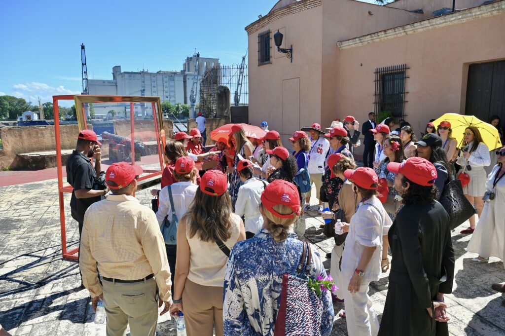 Inauguran 'El Prado en nosotros' en Santo Domingo como parte de un recorrido nacional