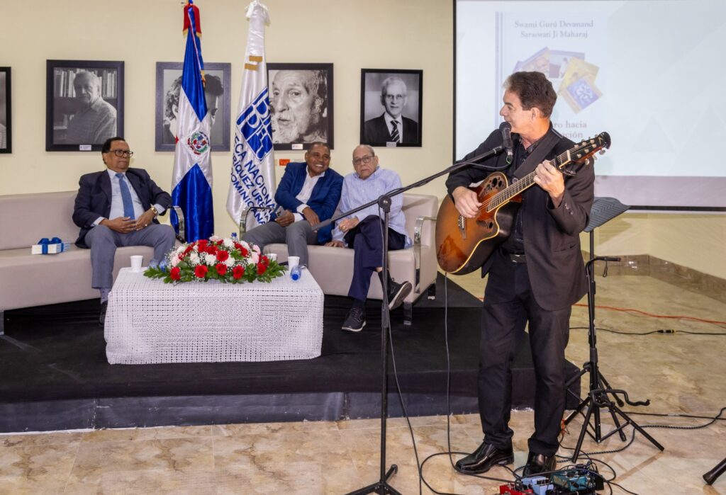 "El sendero de la iluminación" es una obra que preserva el legado espiritual del Maestro Devanand