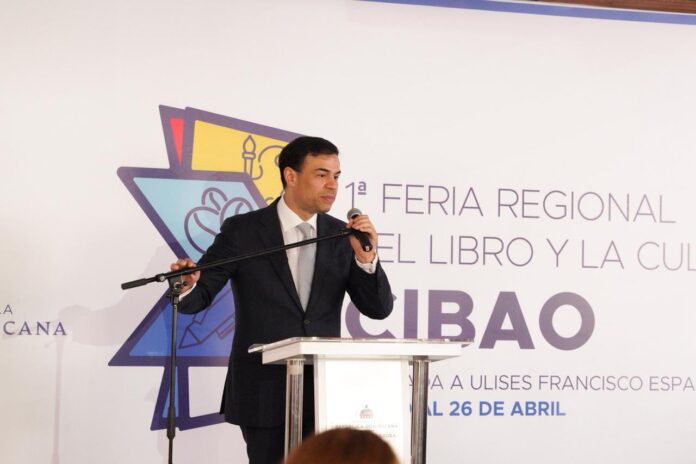 Roberto Ángel anuncia la primera Feria Regional del Libro y la Cultura Cibao
