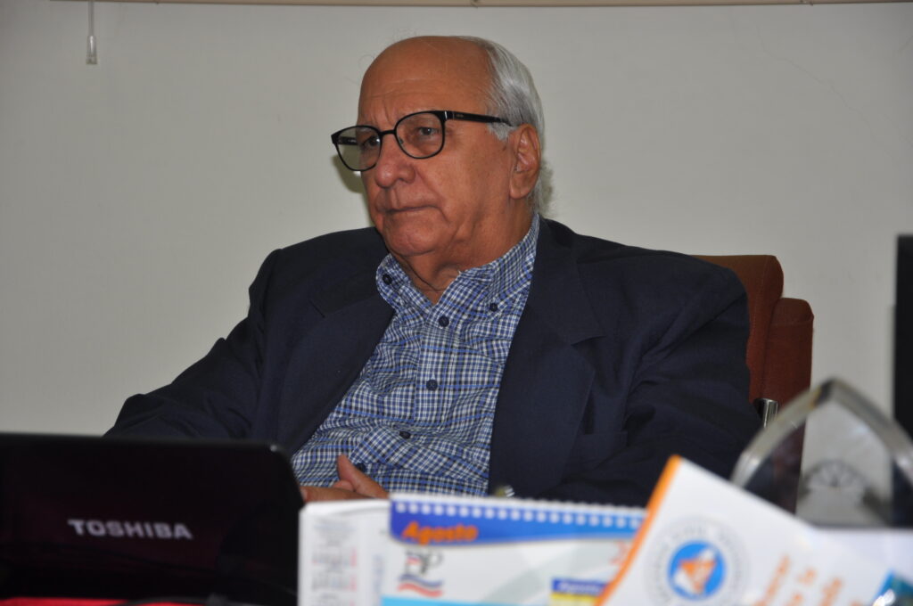 Enmanuel Castillo afirma: “La ética está muy amenazada por la comercialización de la comunicación”