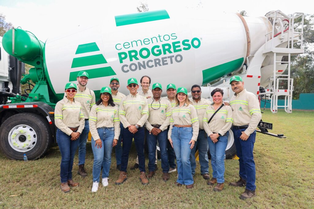 Cementos Progreso celebra su primer aniversario destacando impacto social y compromiso con el desarrollo del país