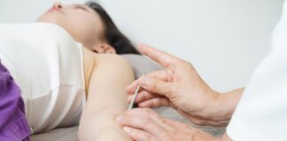 Resaltan efectos de la acupuntura en las dificultades cognitivas asociadas al cáncer de mama