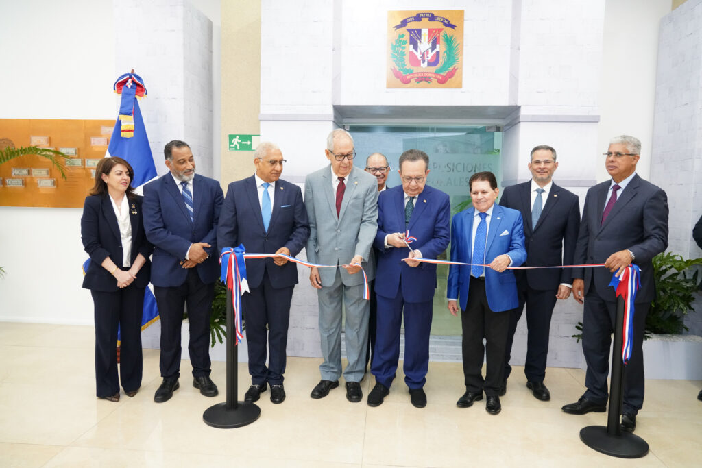 Banco Central inaugura exposición en homenaje a Juan Pablo Duarte