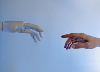 Latinoamericanos están dispuestos a usar la inteligencia artificial para gestionar su vida personal