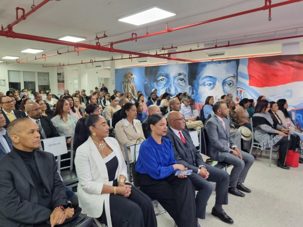 Autora dominicana presenta en Nueva York libro sobre gestión cooperativa basada en valores