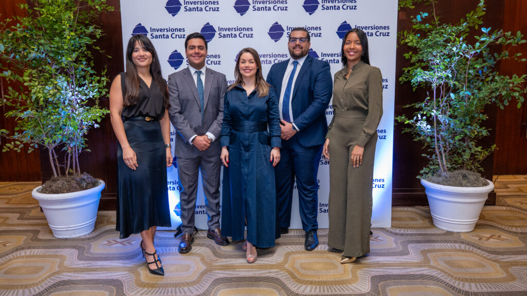 Inversiones Santa Cruz analiza el panorama global y proyecta crecimiento económico para República Dominicana
