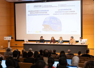 Periodistas de guerra en España enfrentan alto impacto psicológico
