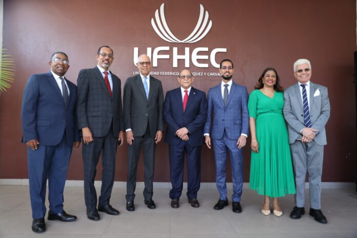 MESCyT impulsa cooperación académica en Foro Dominico-Húngaro de Rectores