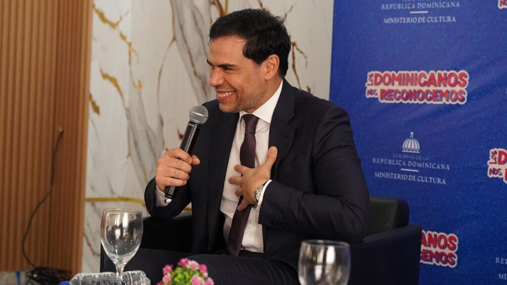 Roberto Ángel presenta campaña “Los dominicanos nos reconocemos” en Jimaní y Barahona