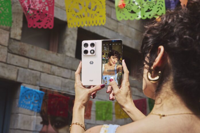 El nuevo motorola razr fold se posiciona como la cámara #1 en el segmento plegable a nivel global