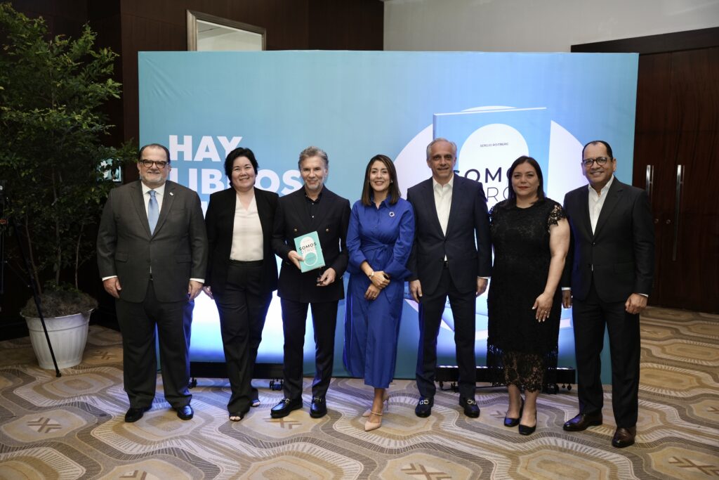 Sergio Roitberg presenta su libro Somos Otros en Santo Domingo