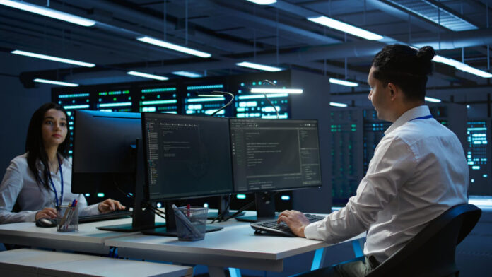 El 90 % de las empresas redefine su ciberseguridad ante el aumento de amenazas y la presión operativa