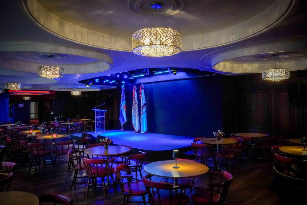 Teatro Nacional inaugura moderna cabina de sonido y luces en el Café Teatro Juan Lockward