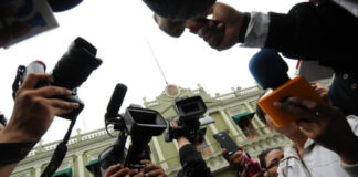 Informe alerta que Rusia entrenó a más de mil influenciadores para desinformar en América Latina