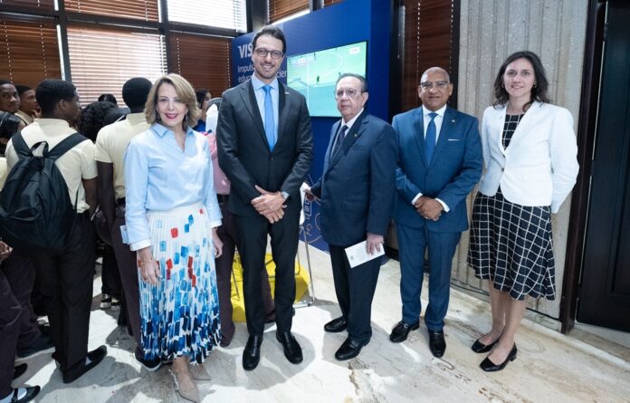 Visa impulsa la educación financiera con “Fútbol Financiero” en la Semana Económica del Banco Central