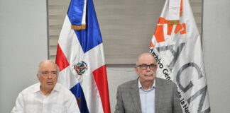 Bernardo Vega dona importante colección documental al Archivo General de la Nación