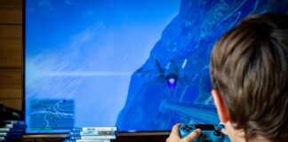 Estudio advierte que el diseño de los videojuegos impulsa el gasto y normaliza dinámicas similares a las apuestas entre jóvenes