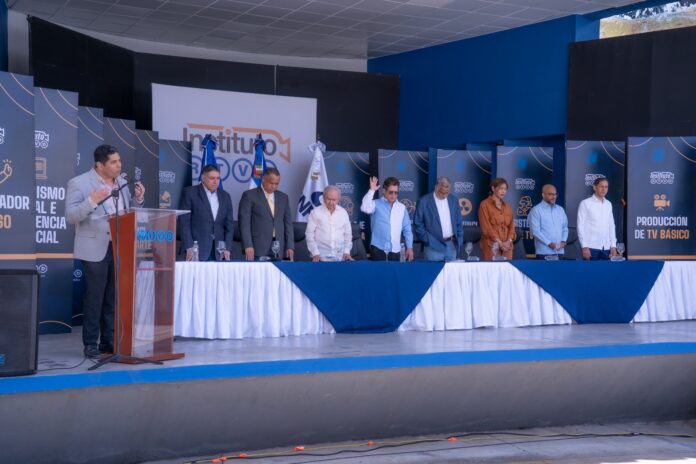 Instituto RTVD gradúa 342 nuevos profesionales en áreas de televisión y comunicación audiovisual