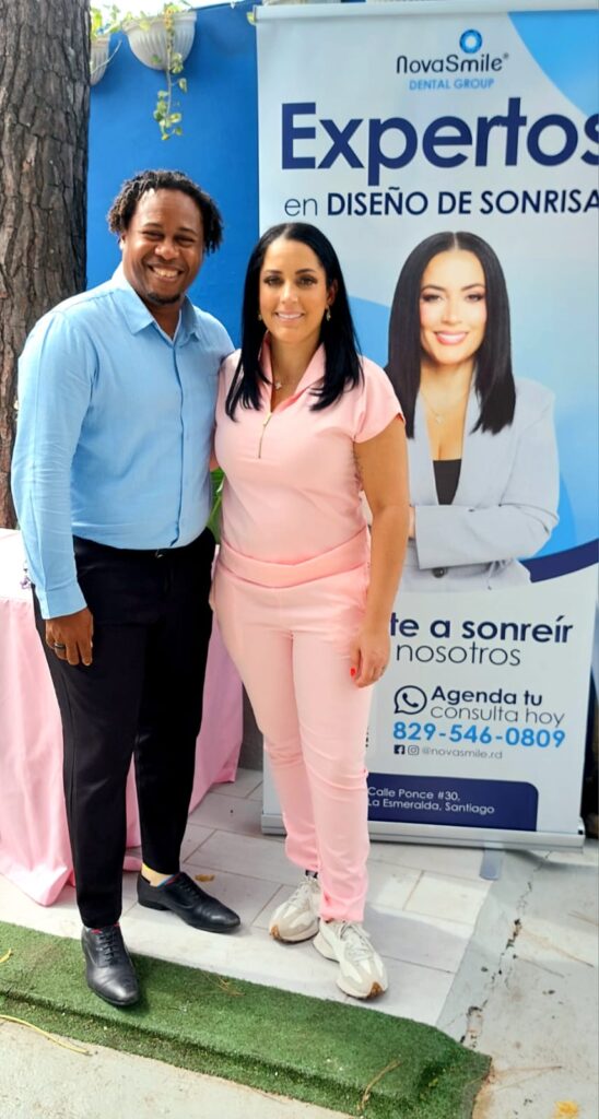 NovaSmile Dental Group realiza emotiva jornada para madres en Santiago con servicios gratuitos