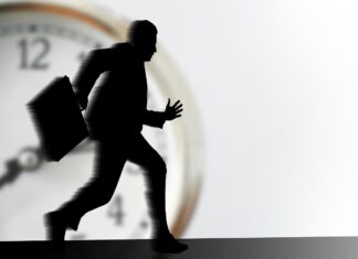 El ‘burnout’ silencioso de los periodistas: Cuando las noticias y el exceso de trabajo dejan heridas El ‘burnout’ silencioso de los periodistas: Cuando las noticias y el exceso de trabajo dejan heridas