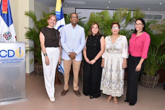 Colegio de Odontólogos crea premio para reconocer la excelencia docente
