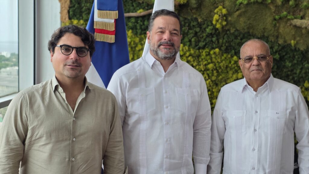 Gobierno proyecta sembrar 10 millones de plantas en principales vías del país