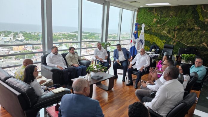 Gobierno proyecta sembrar 10 millones de plantas en principales vías del país
