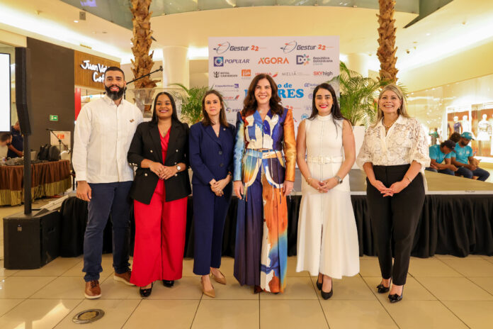 Foto Principal Kelvin Santelises, Rosa González, Alicia Figueroa, Theresa Sullivan, Cesarina Beauchamp, Ana Adela Vásquez Gestur lanza “Verano de Madres 2026” con financiamiento de vacaciones y ofertas exclusivas para viajar