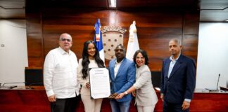 Zuleika Viera es declarada Hija Meritoria de Santiago