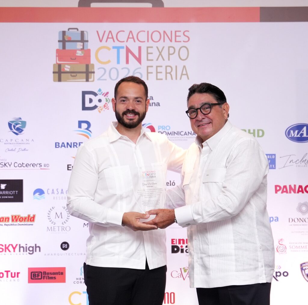 CTN reconoce a empresarios y comunicadores por su aporte al turismo dominicano