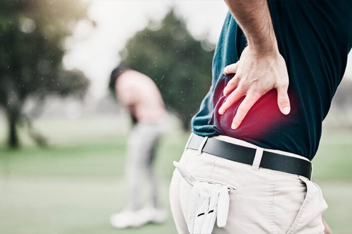 Especialistas de Mayo Clinic recomiendan cómo prevenir las lesiones más comunes en el golf