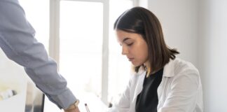 El ghosting laboral gana terreno y transforma la incertidumbre en una nueva forma de gestión