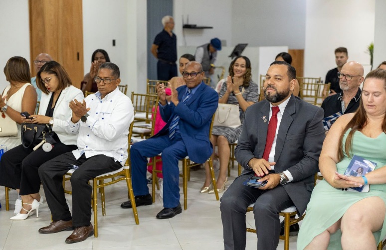Abigail Santos presenta glosario para acercar el lenguaje jurídico a la ciudadanía