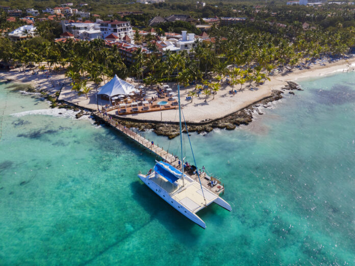 Viva Resorts acerca la experiencia de Bayahibe a operadores turísticos locales