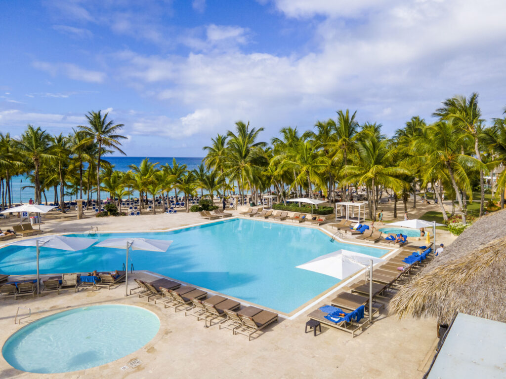 Viva Resorts acerca la experiencia de Bayahibe a operadores turísticos locales