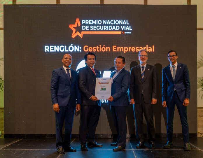 ISM recibe reconocimiento por sus buenas prácticas de seguridad vial