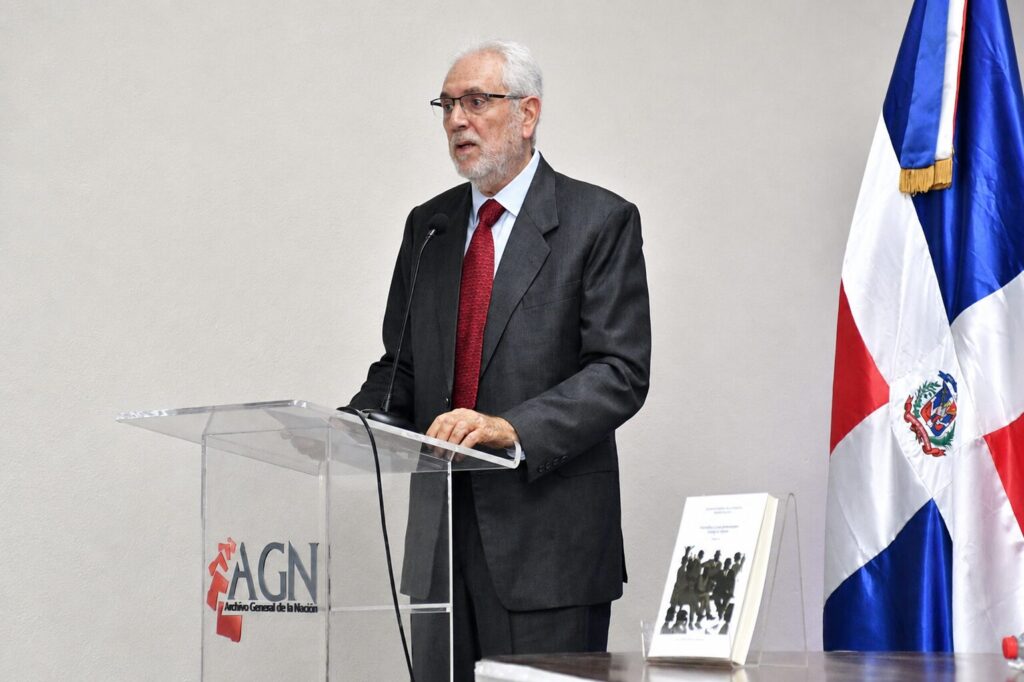 Eduardo García Michel reúne 81 artículos en nuevo tomo de Vitrólico