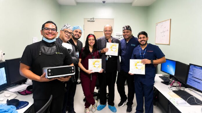 CEDIMAT realiza el primer procedimiento de litotricia intravascular coronaria con balón en República Dominicana