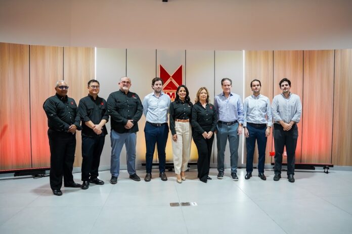 AUCO inaugura nuevo showroom y presenta la nueva generación de camionetas JMC