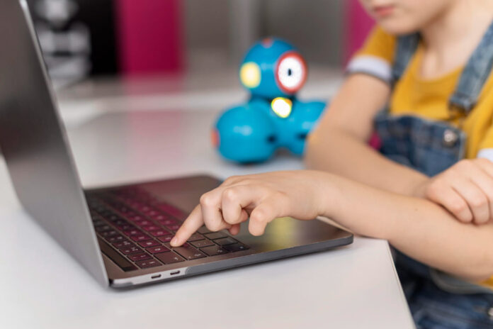 Inteligencia artificial gana terreno entre los intereses digitales de los niños