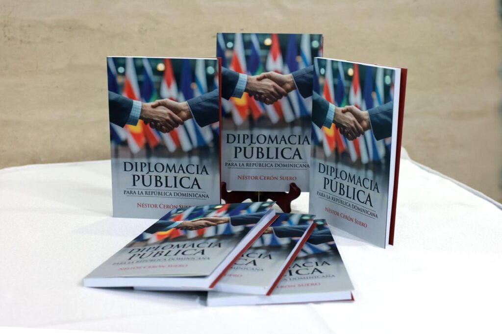 Néstor Cerón propone fortalecer la diplomacia pública dominicana