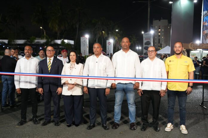 unnamed (1) ASOCIVU realizó su tradicional autoferia por el Día de los Padres