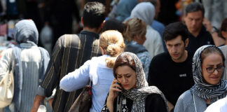 Irán busca castigar con prisión la colaboración con medios internacionales