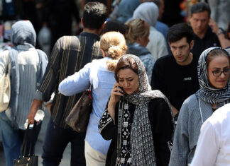 Irán busca castigar con prisión la colaboración con medios internacionales