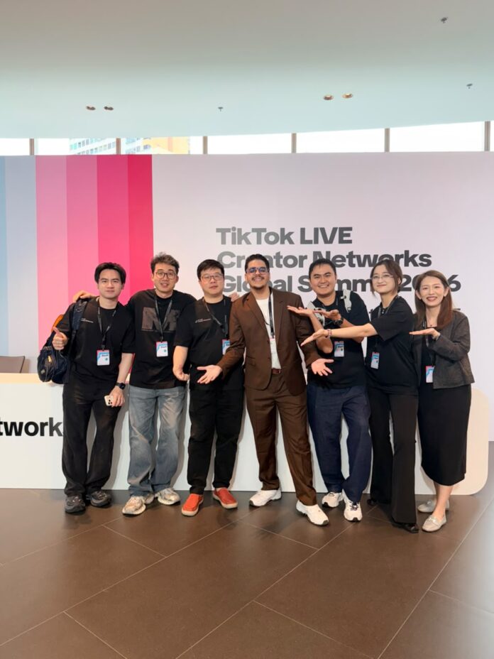 SEBASTIAN CRUZ EN TAILANDIA TIK TOK LIVE 4